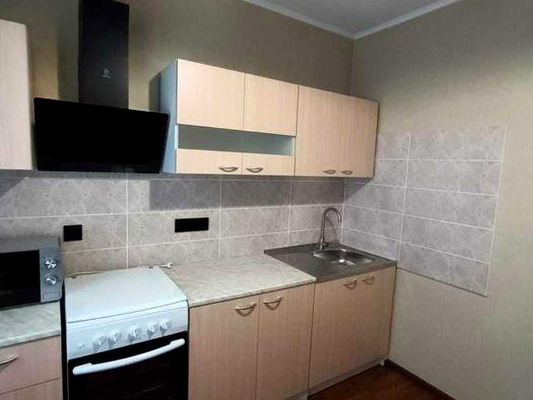 Дніпровський, Київ