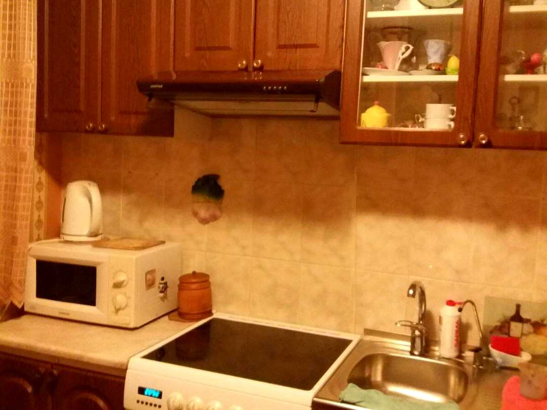 Дніпровський, Київ