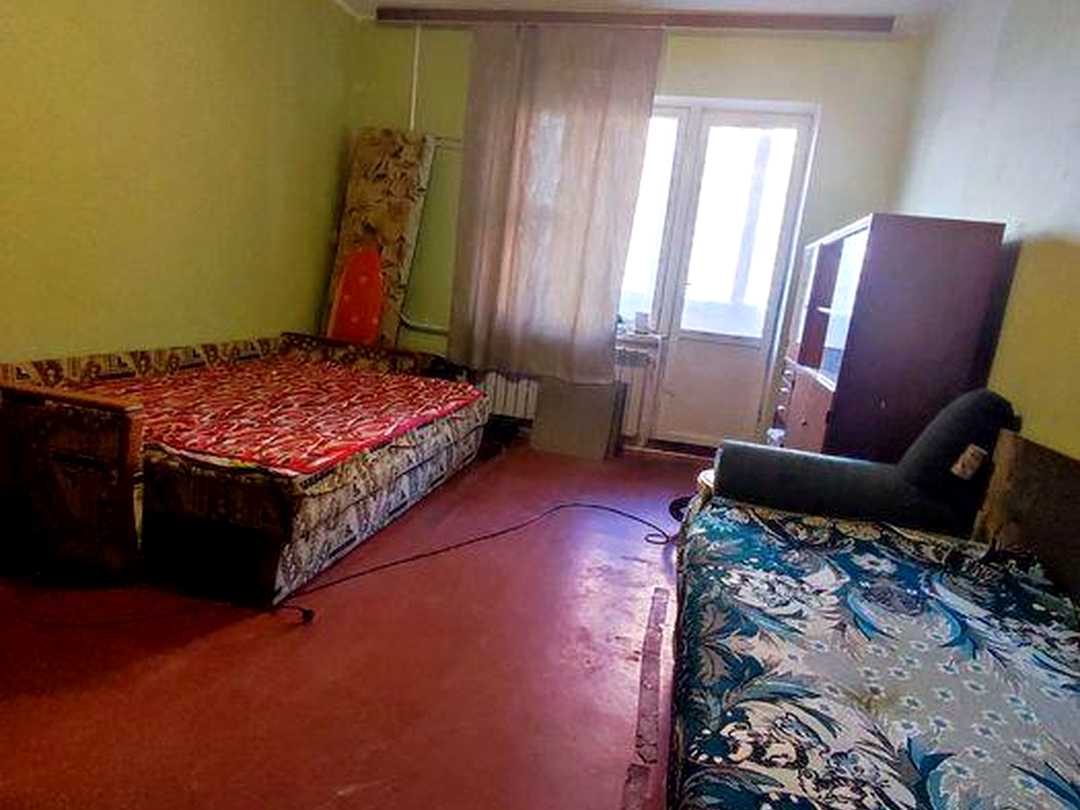 Дніпровський, Київ