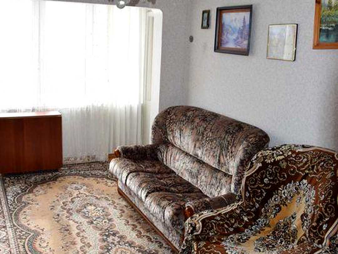 Дніпровський, Київ