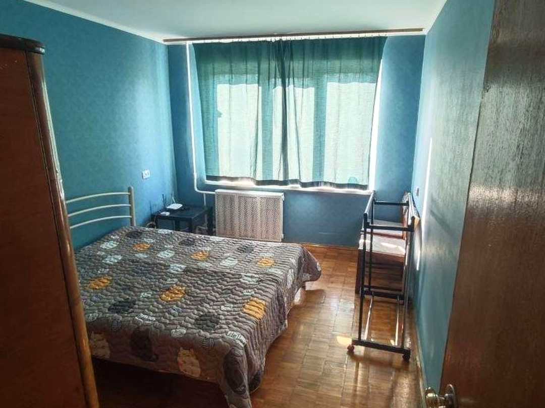 Дніпровський, Київ
