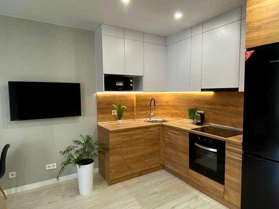 Дніпровський, Київ