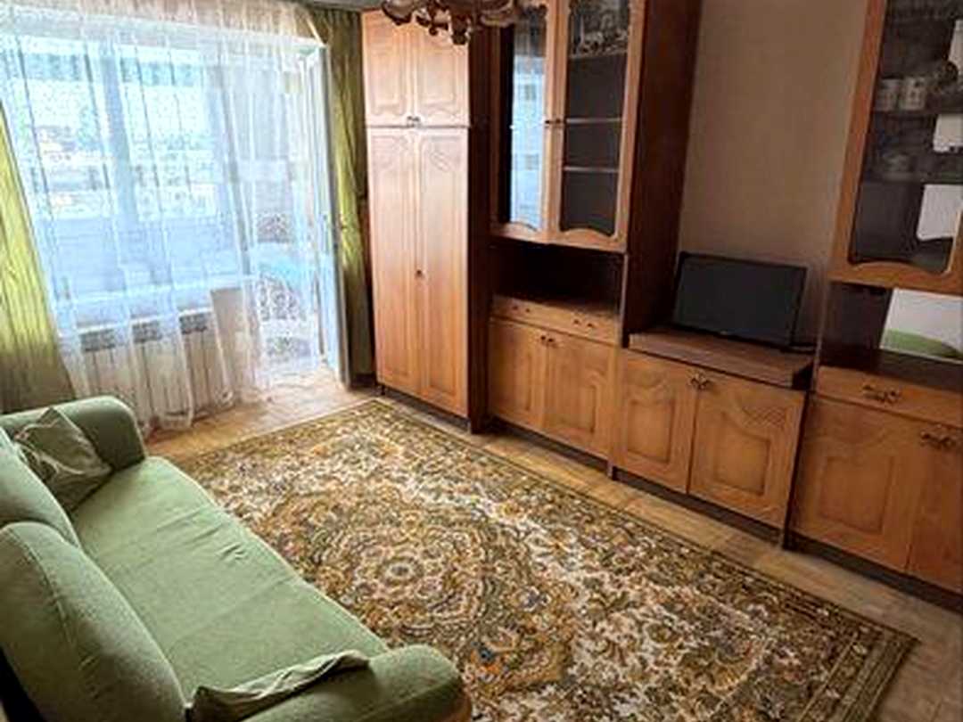 Дніпровський, Київ