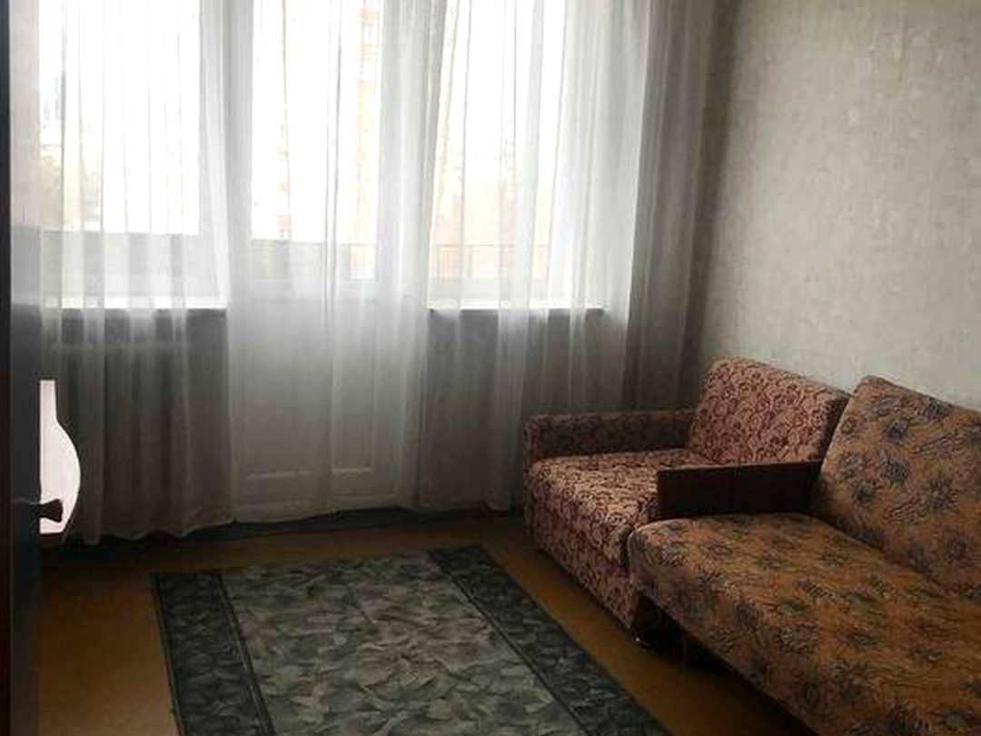 Дніпровський, Київ