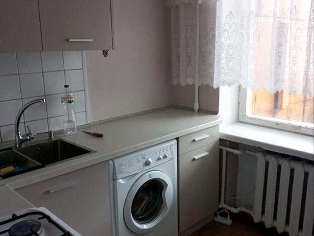 Дніпровський, Київ
