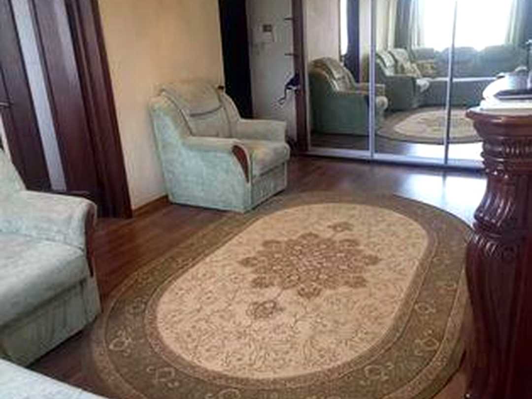 Дніпровський, Київ