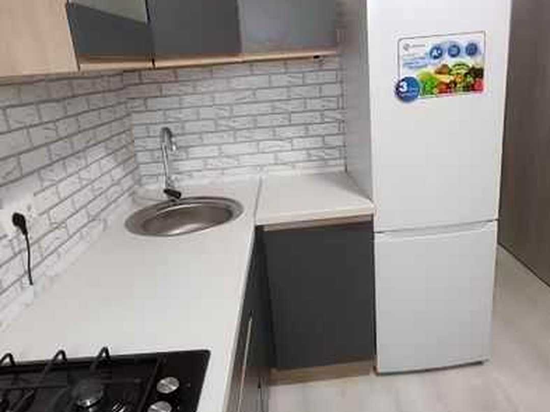 Дніпровський, Київ