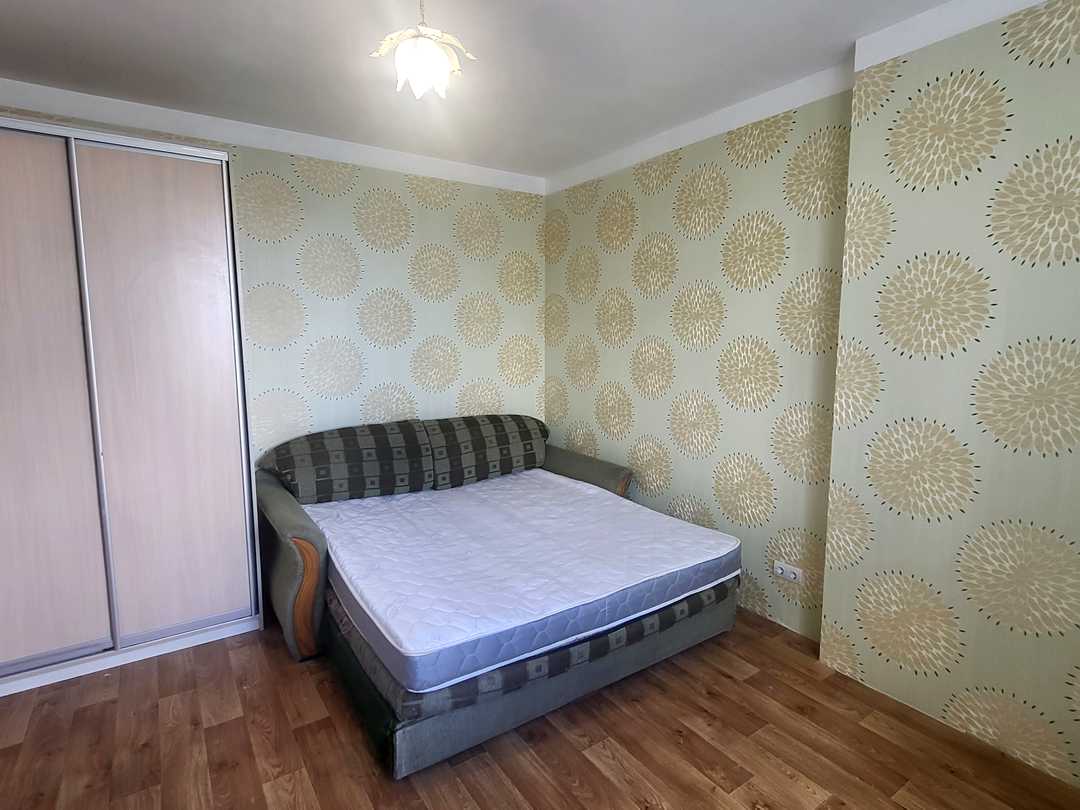 Дніпровський, Київ