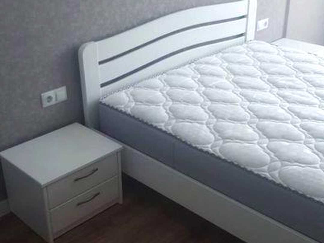 Дніпровський, Київ